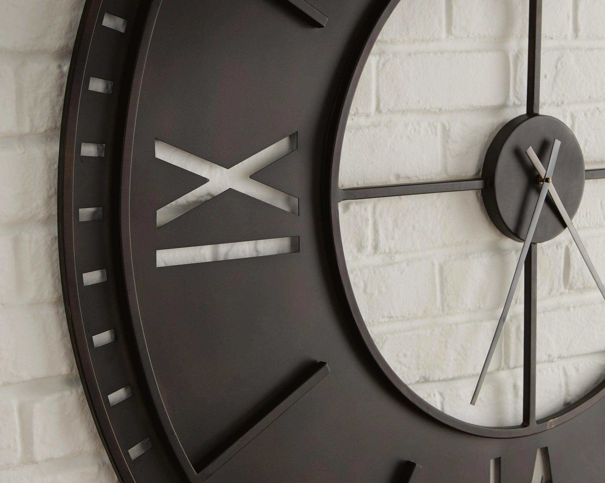 Reloj de pared Lytle