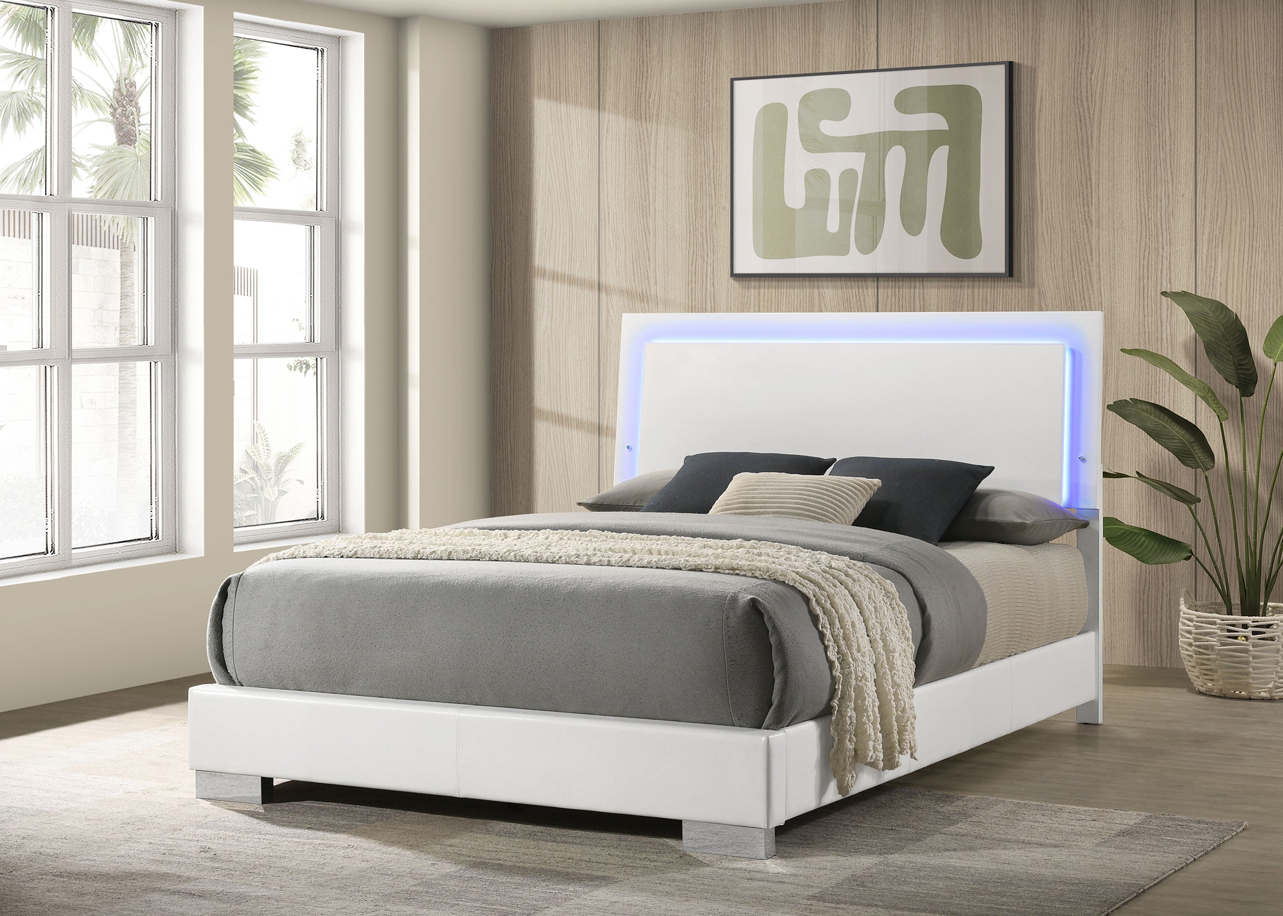 Cama Felicity con panel e iluminación LED