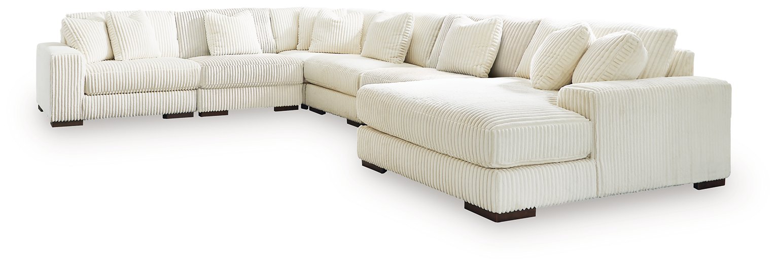 Lindyn Sectional with Chaise