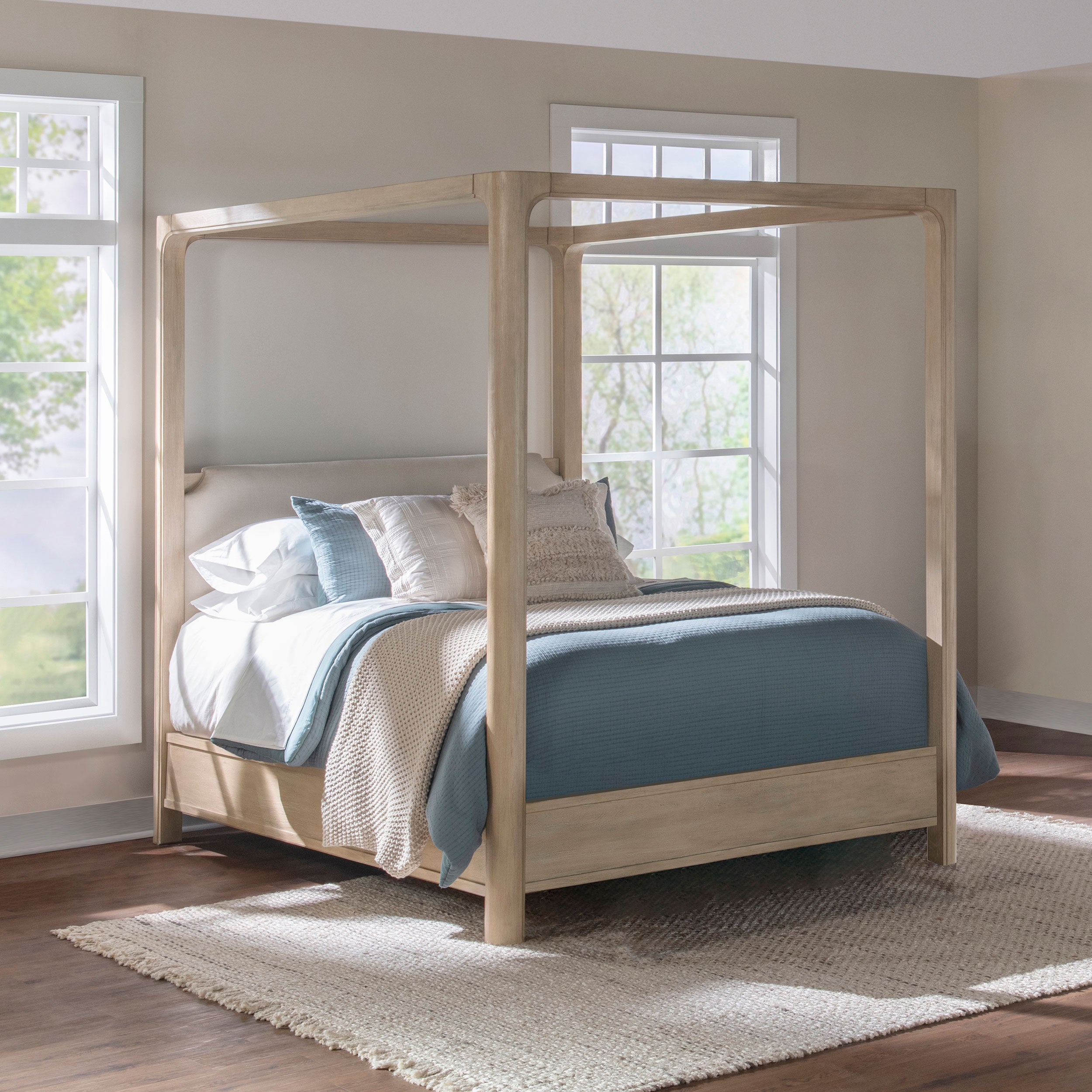 Base de cama con plataforma y dosel Solano