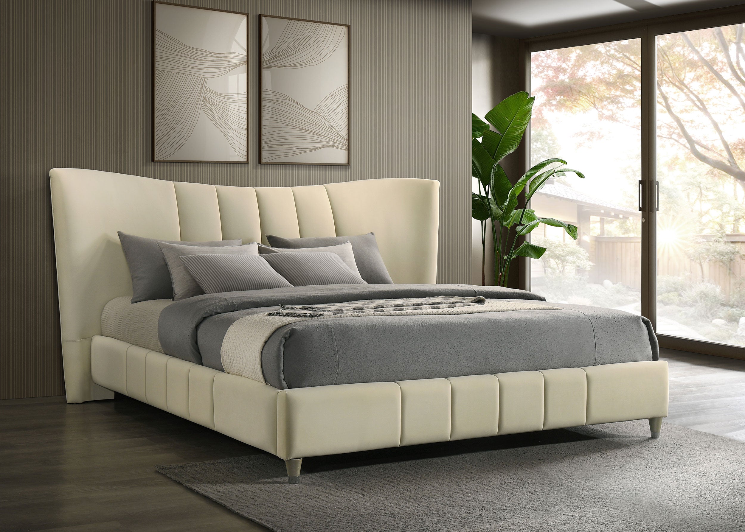Cama de plataforma Evelyn Panel