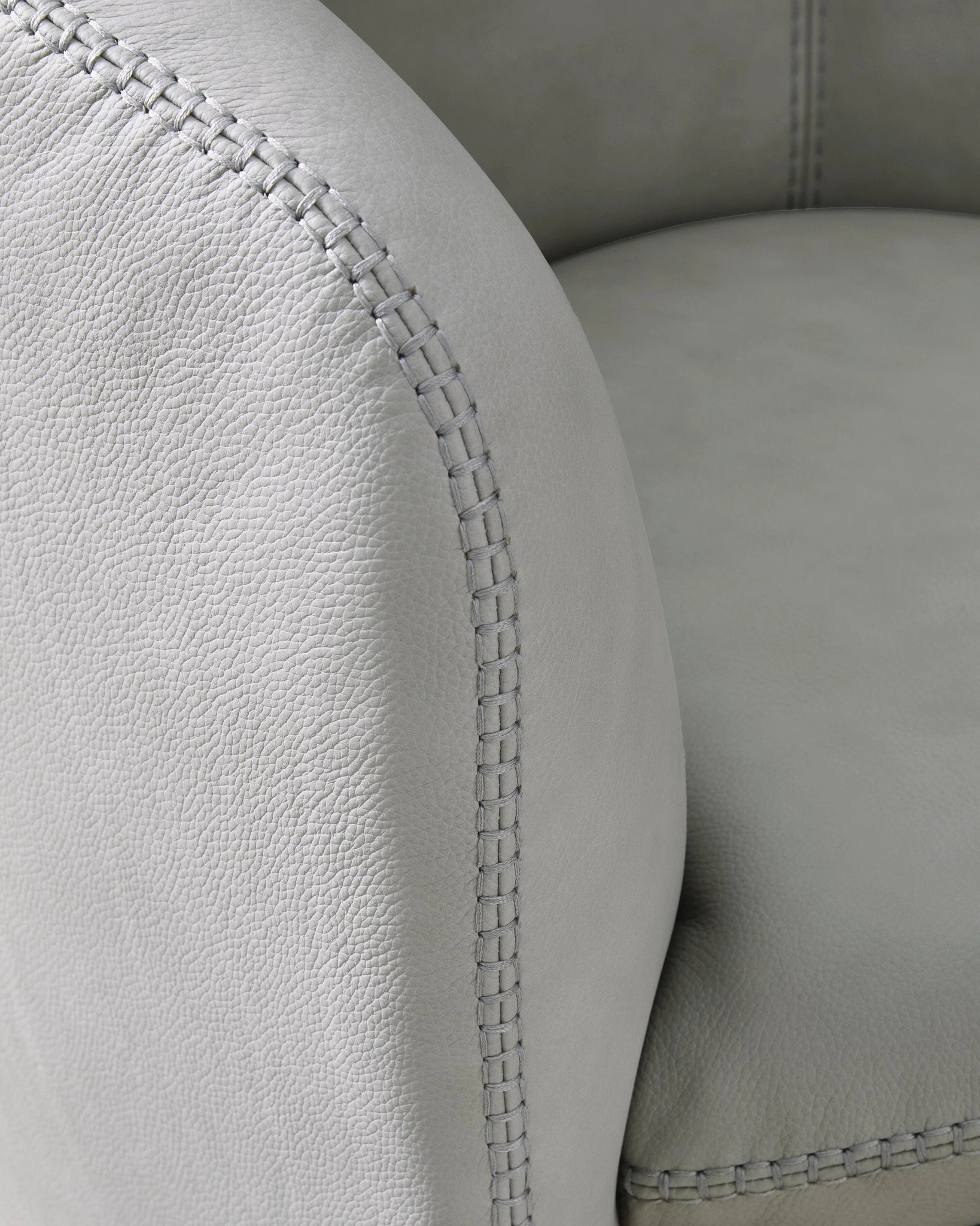 Sillón acentuado giratorio Kierreys