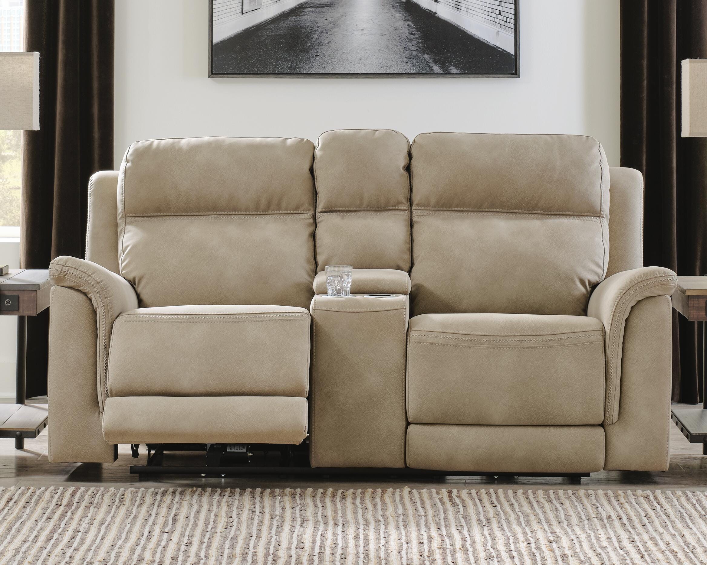 Sofá reclinable biplaza Next-Gen DuraPella con consola