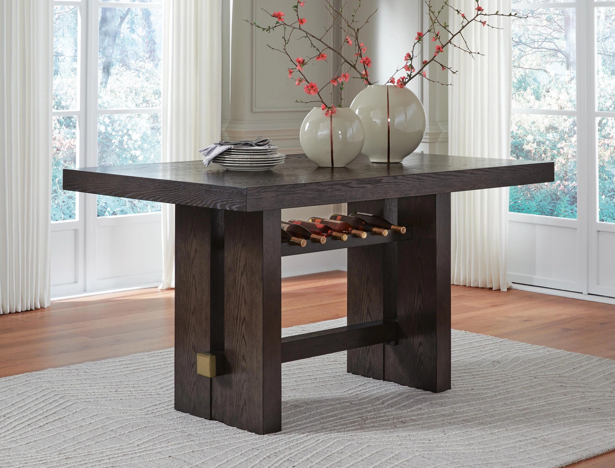 Mesa de comedor a la altura del mostrador Burkhaus