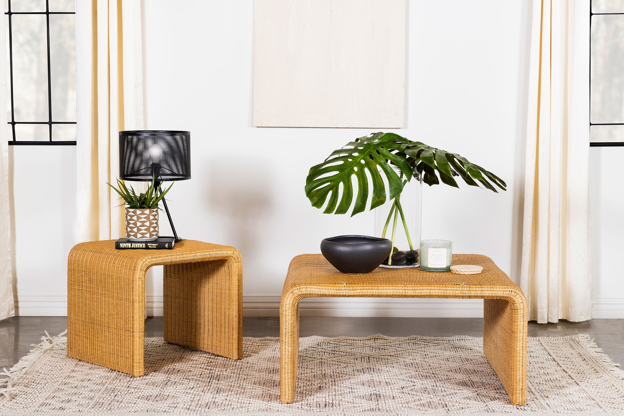 Cahya Coffee Table