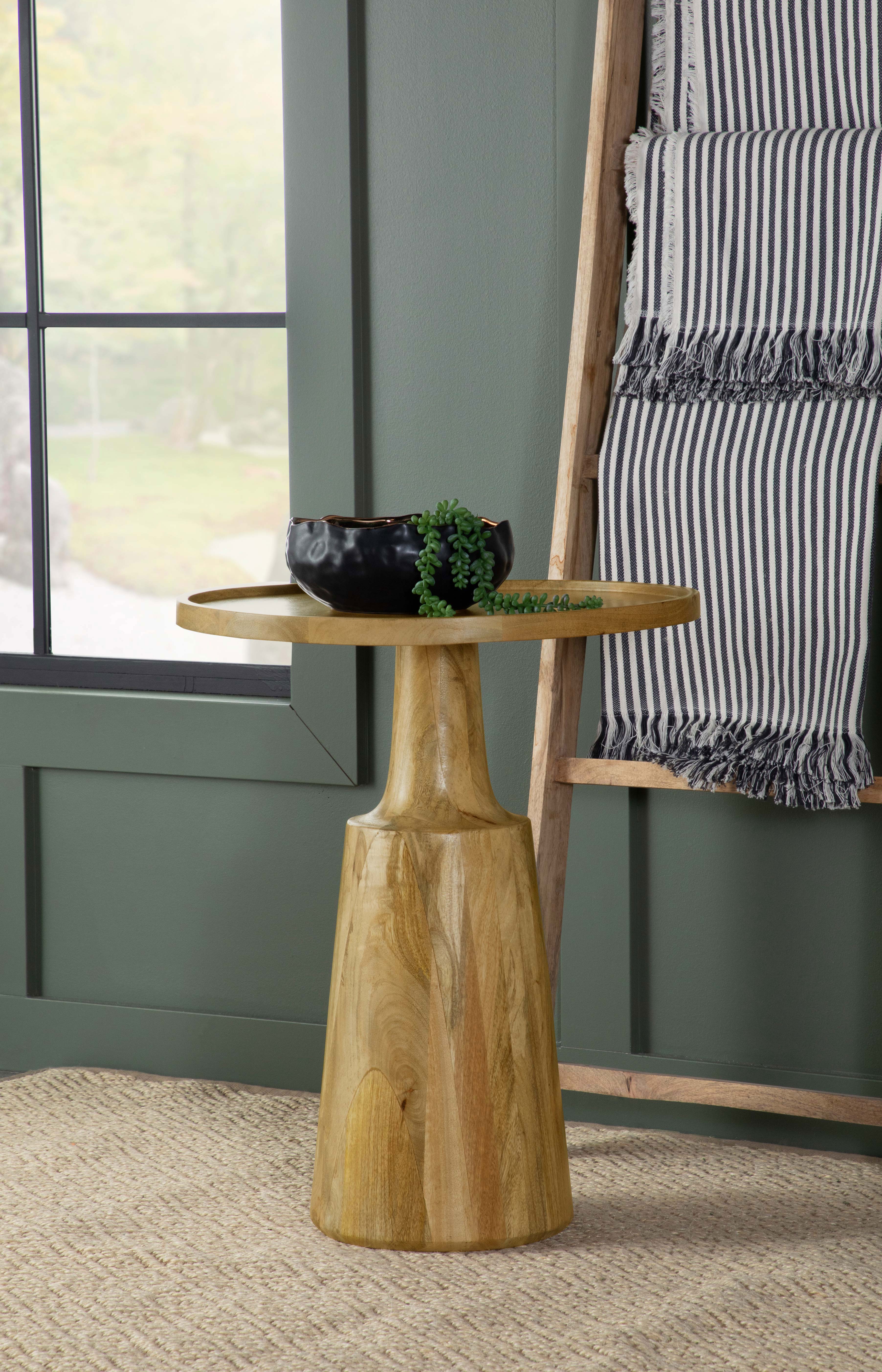 Ixia Side Table
