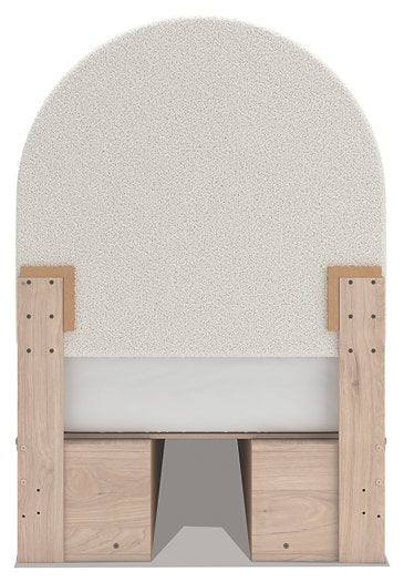 Arloster Upholstered Bed