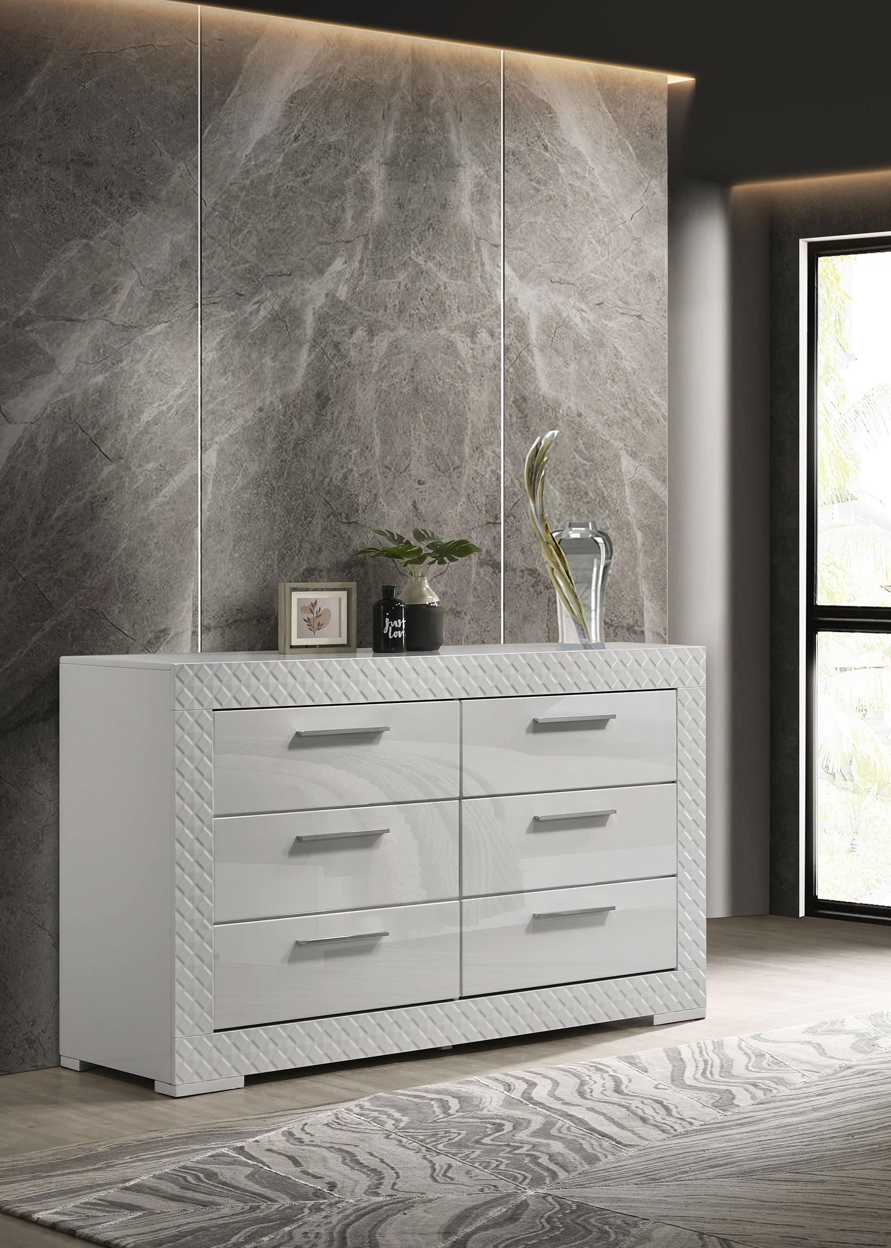 Dresser de Ives