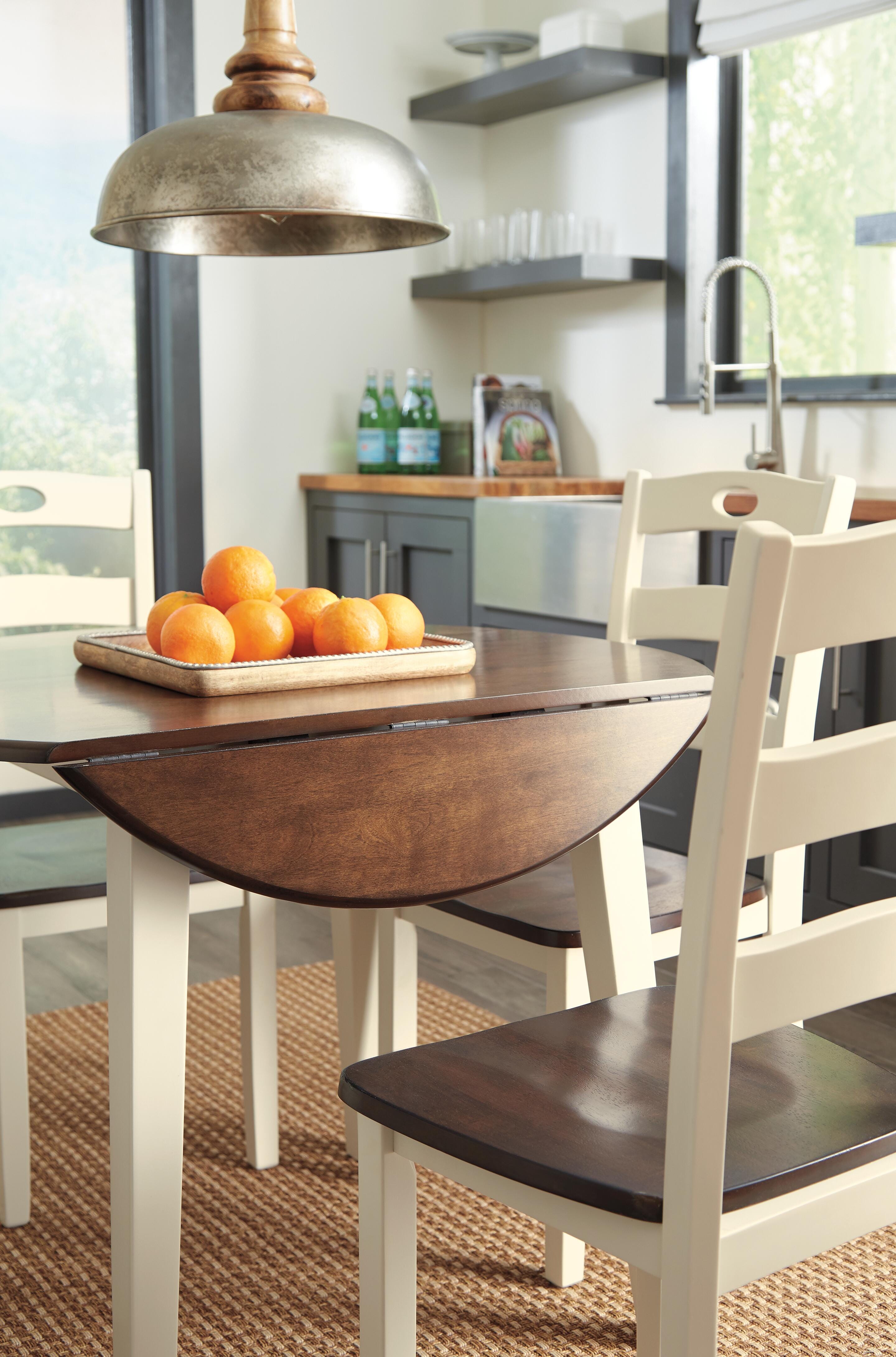 Juego de comedor Woodanville