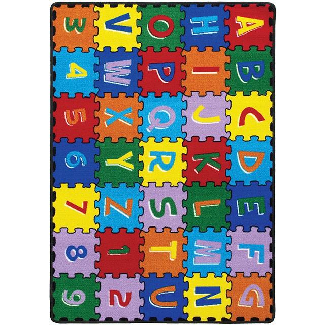 Alfombra de área Abbey Alphabet/Multi de 4'9" x 6'9"