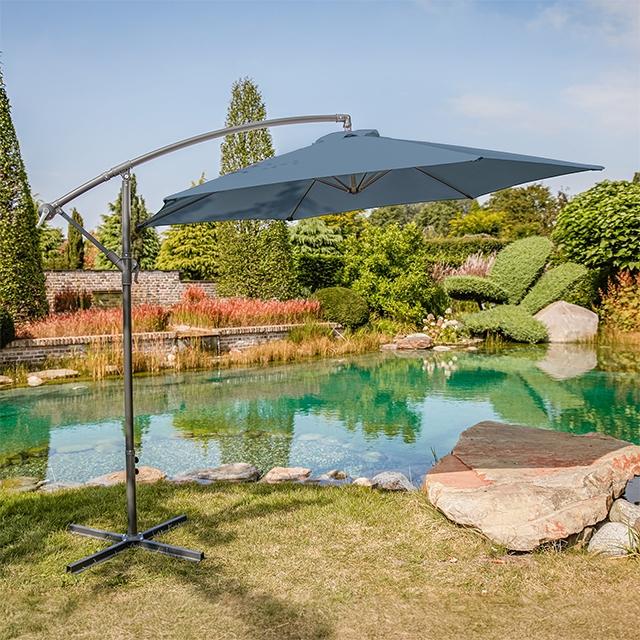 Parasol en voladizo Glam con LED