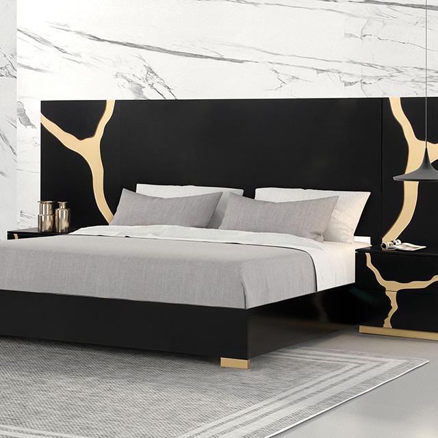 Cama Queen Goldsberg con paneles de pared