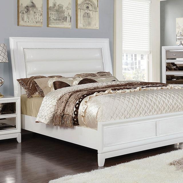 Cama Queen y King Golva blanca y plateada