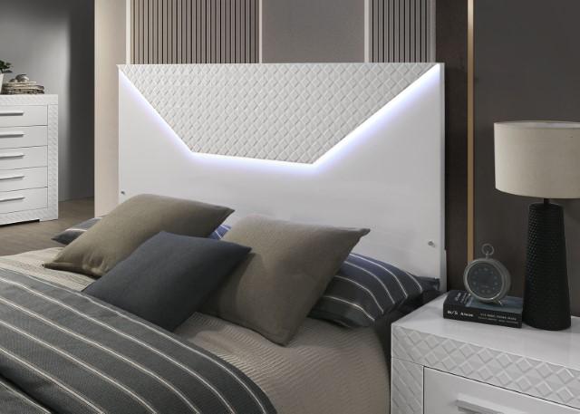 Cama Whitby