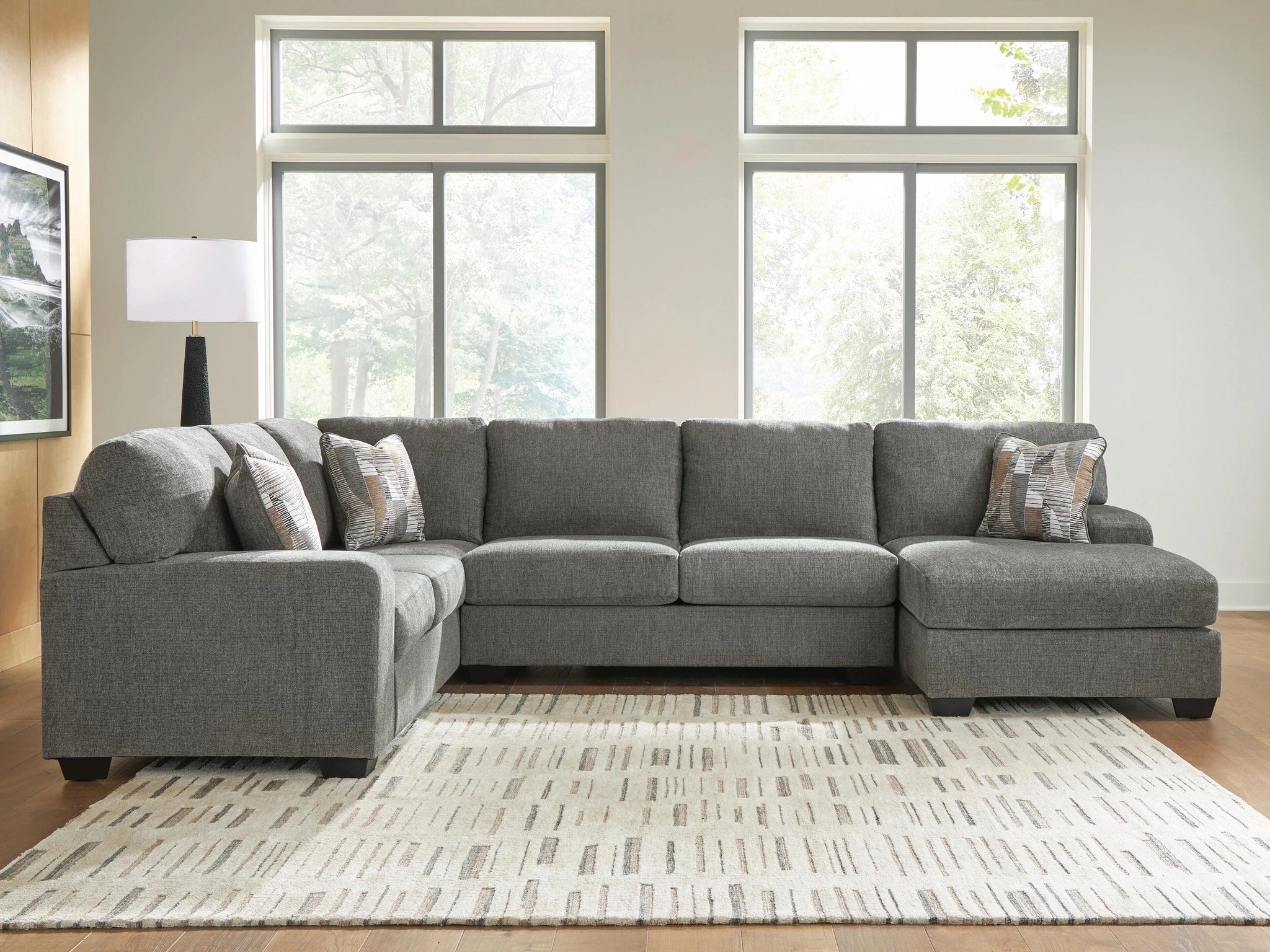 Sofá seccional Clarington con chaise longue