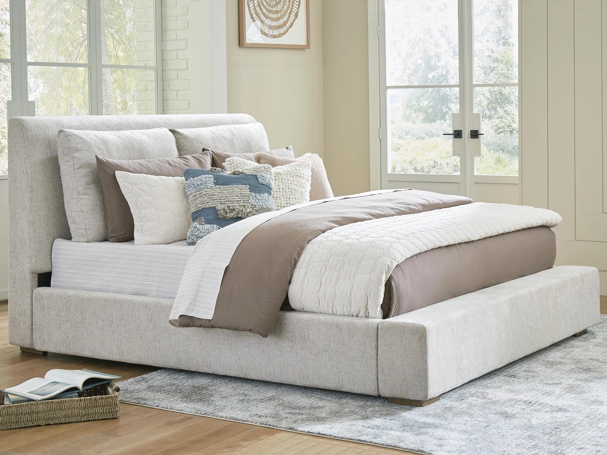 Cama tapizada Cabalynn