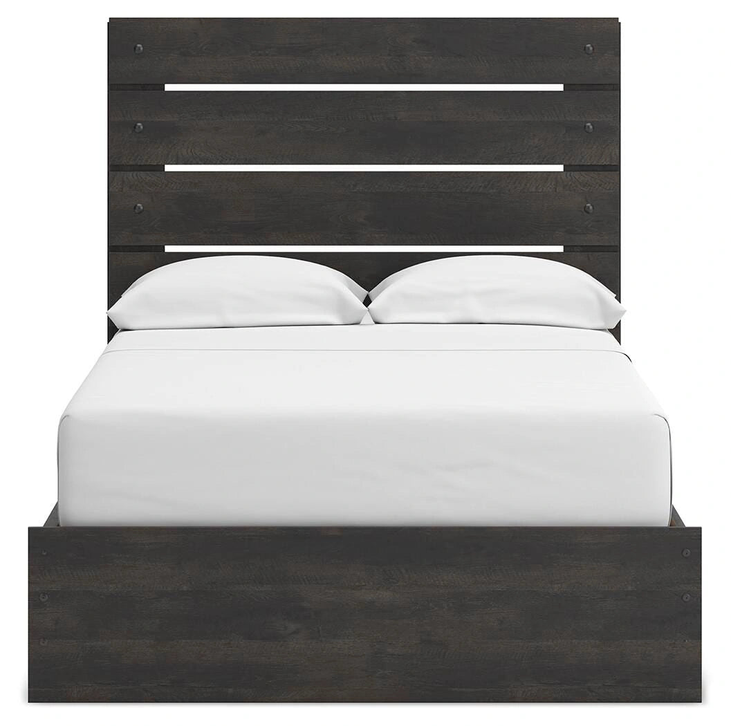 Cama Hollivern