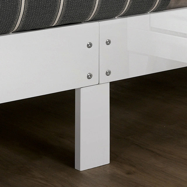 Magdeburg Bed White