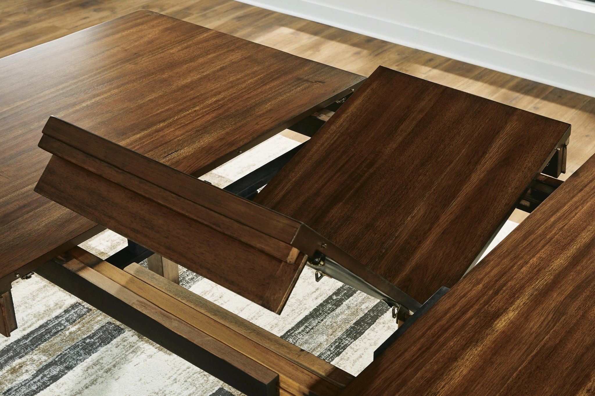 Mesa de comedor extensible a la altura de la encimera Ralene