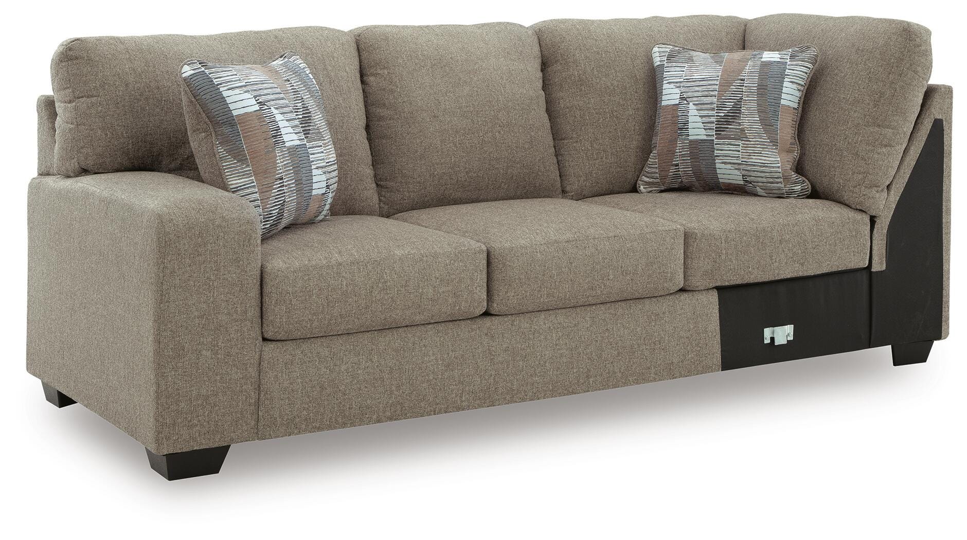 Seccional con chaise Newellen Sleeper