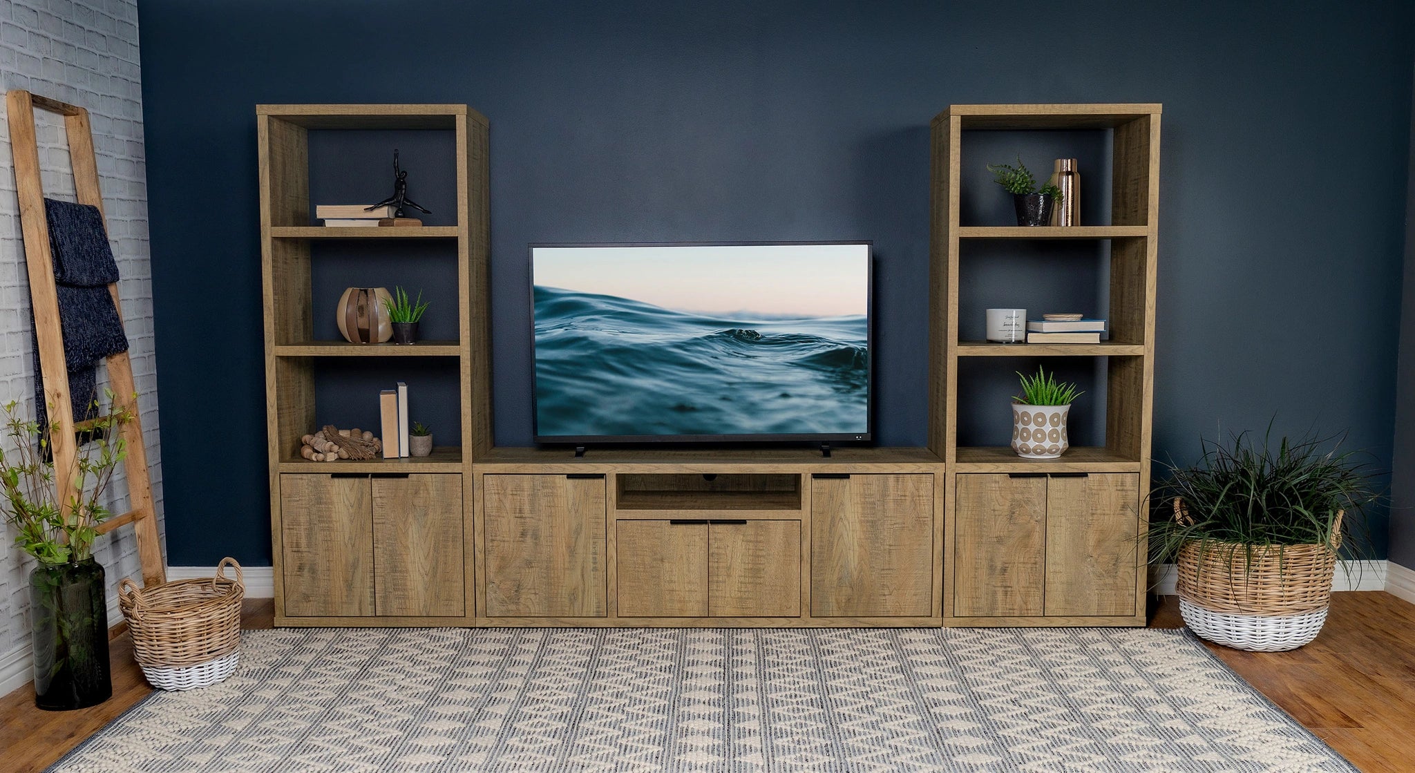 Tabby TV Stand