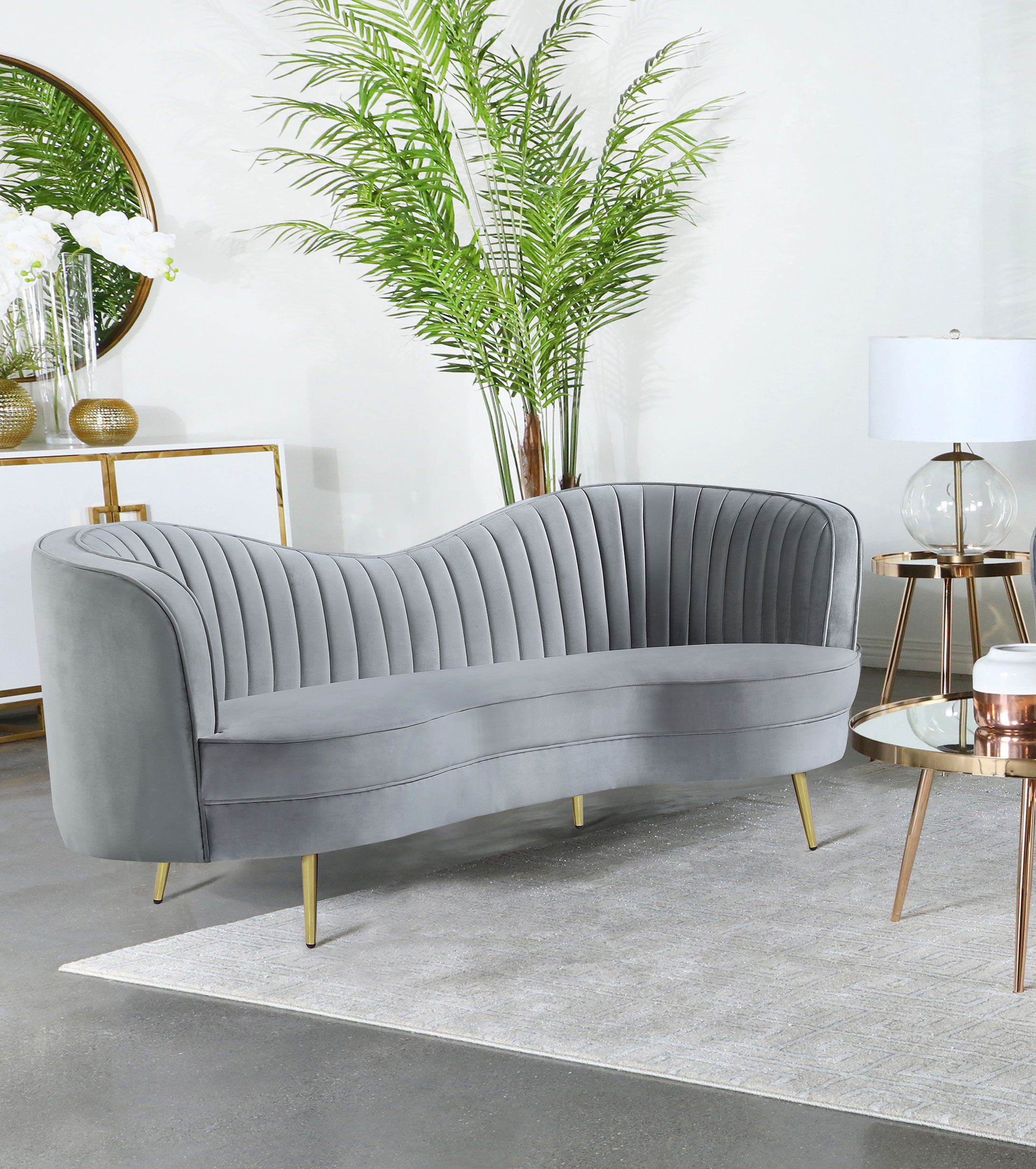 Sophia Loveseat
