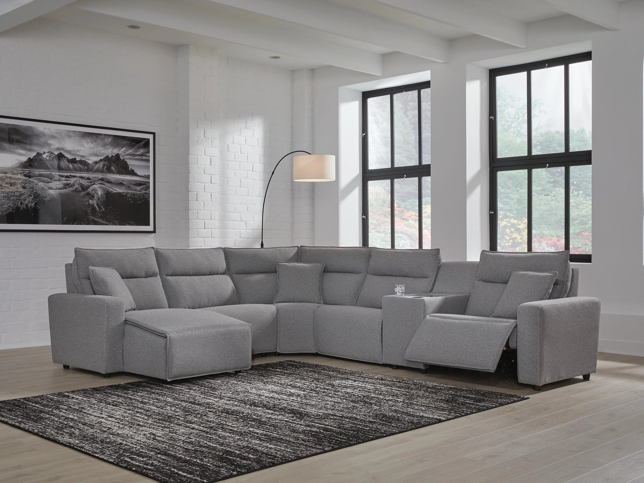 Seccional reclinable eléctrico Modmax con chaise longue