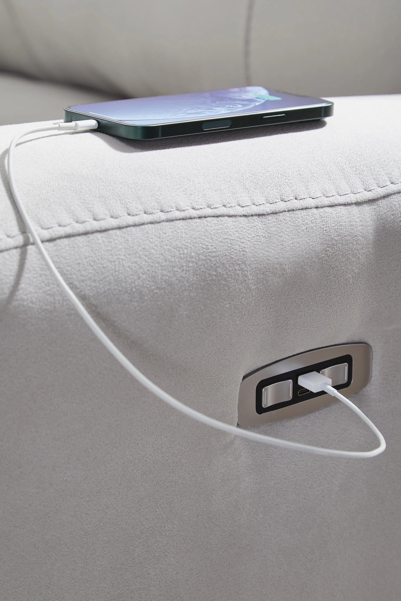 Seccional reclinable eléctrico Social Pointe