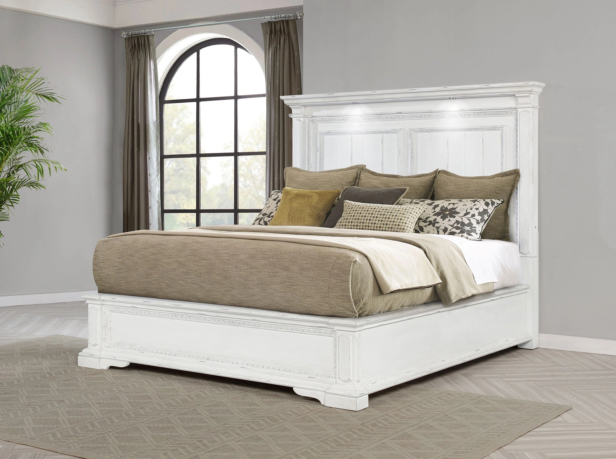 Cama McKinney con panel y luces LED