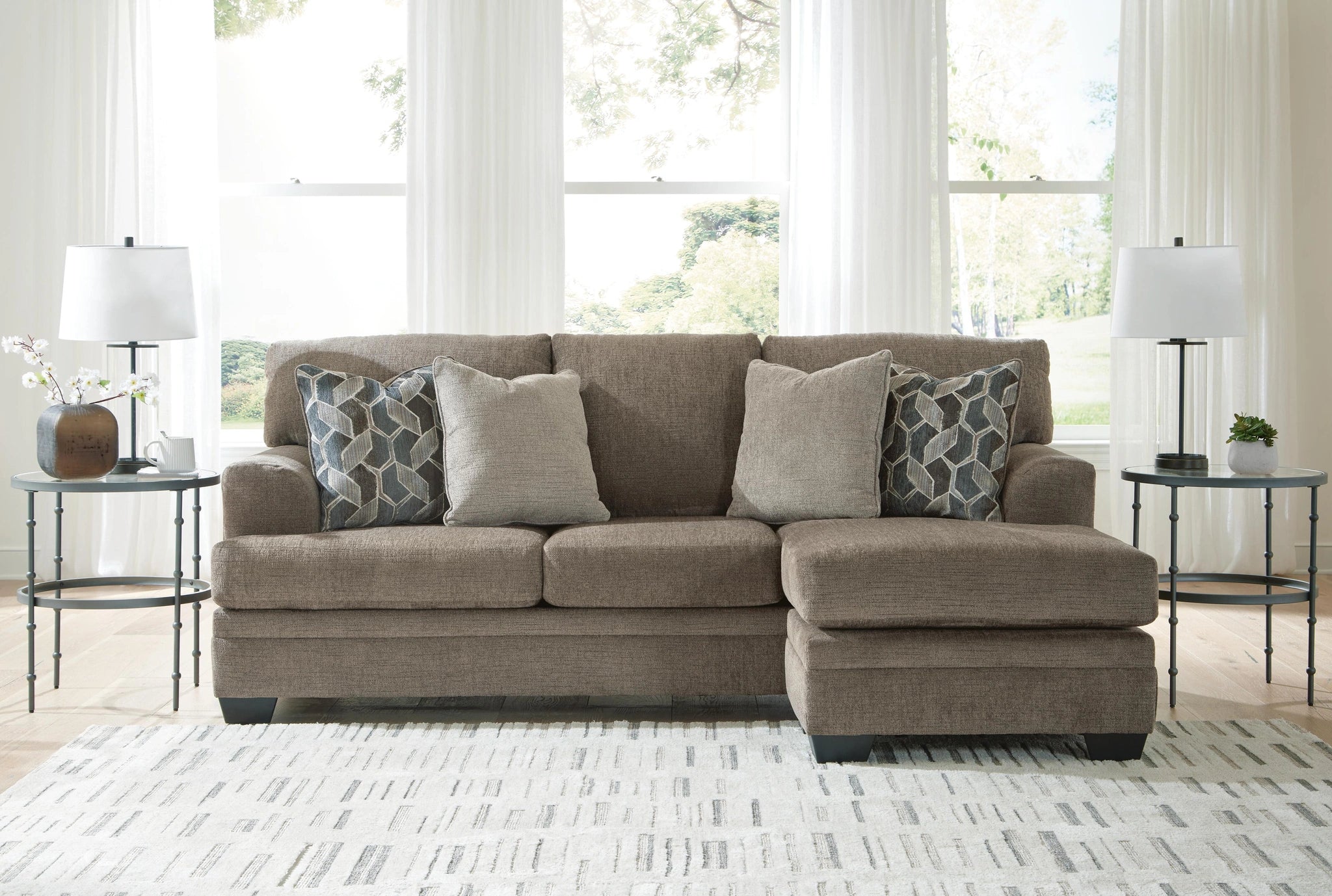 Sofá Chaise Stonemeade