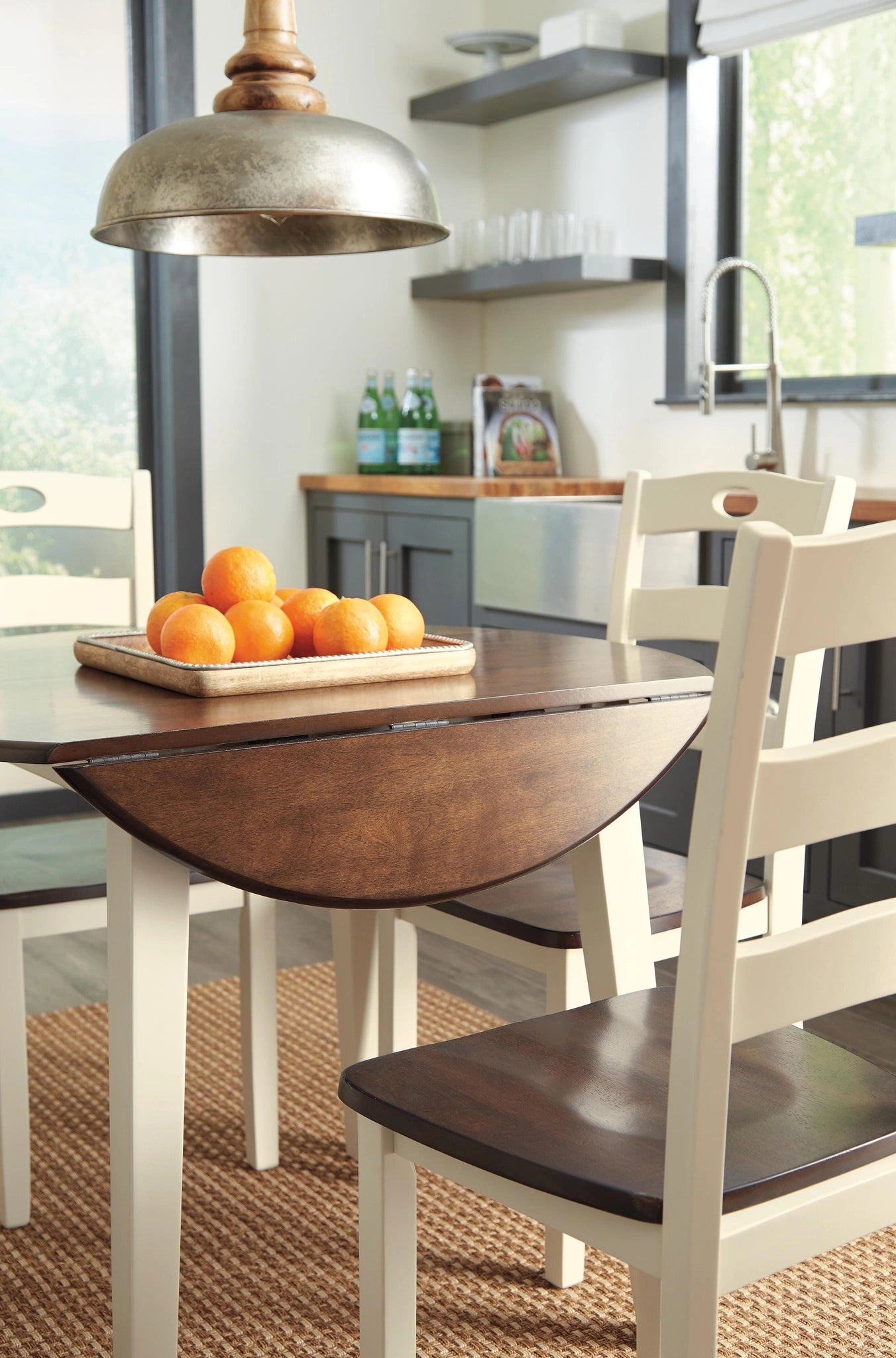 Juego de comedor Woodanville