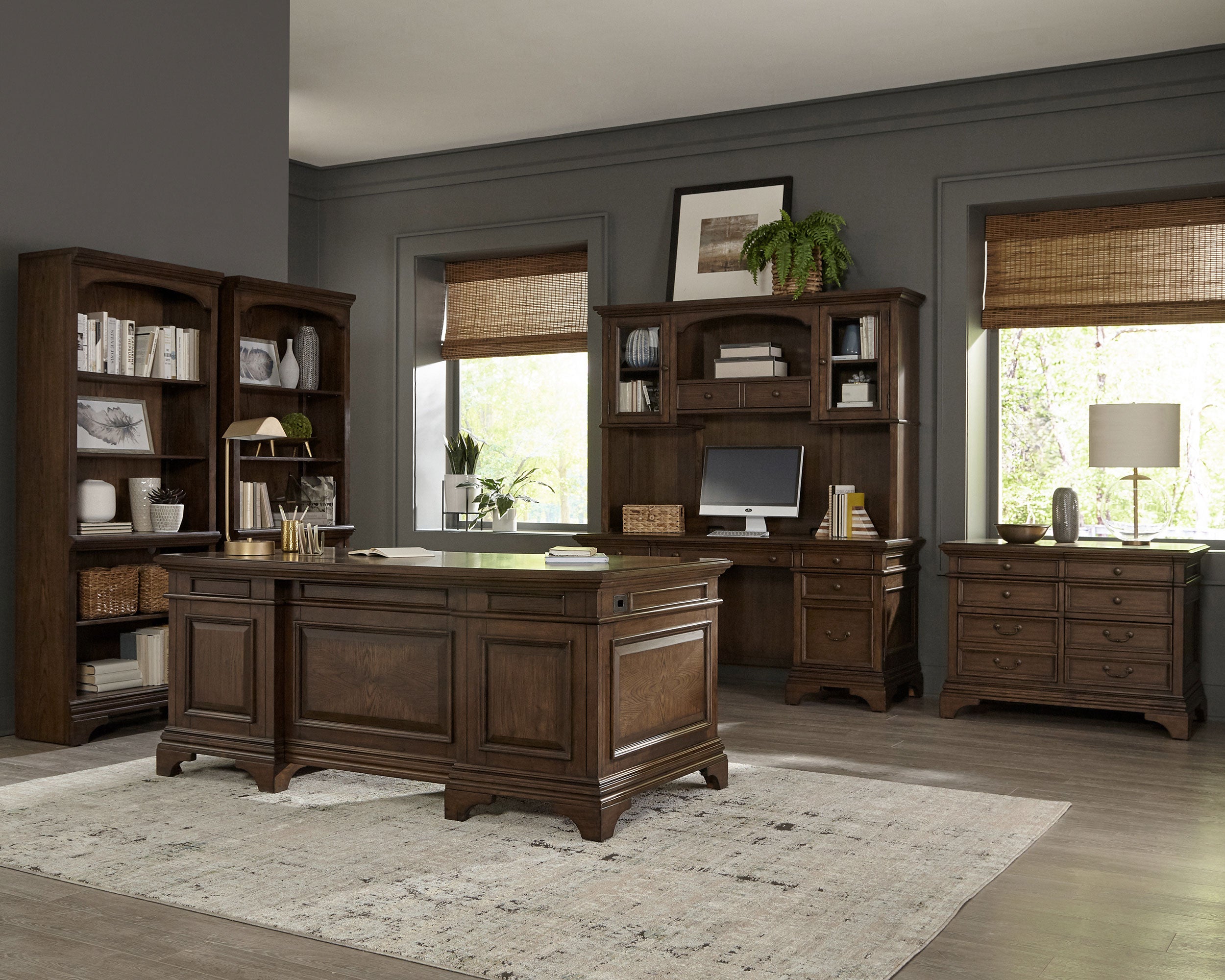 Hartshill Bookcase with Cabinet