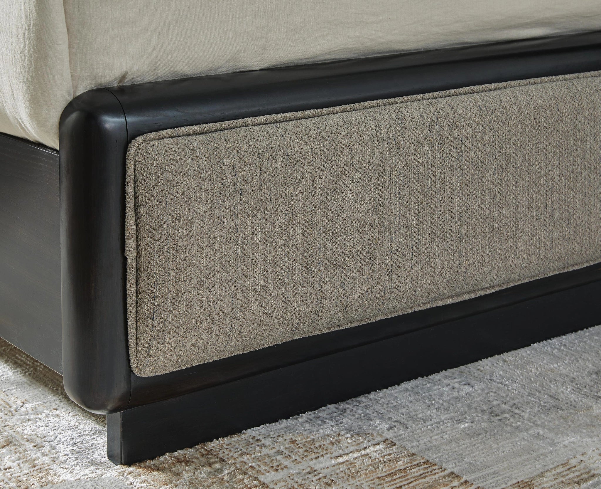 Cama tapizada Rowanbeck
