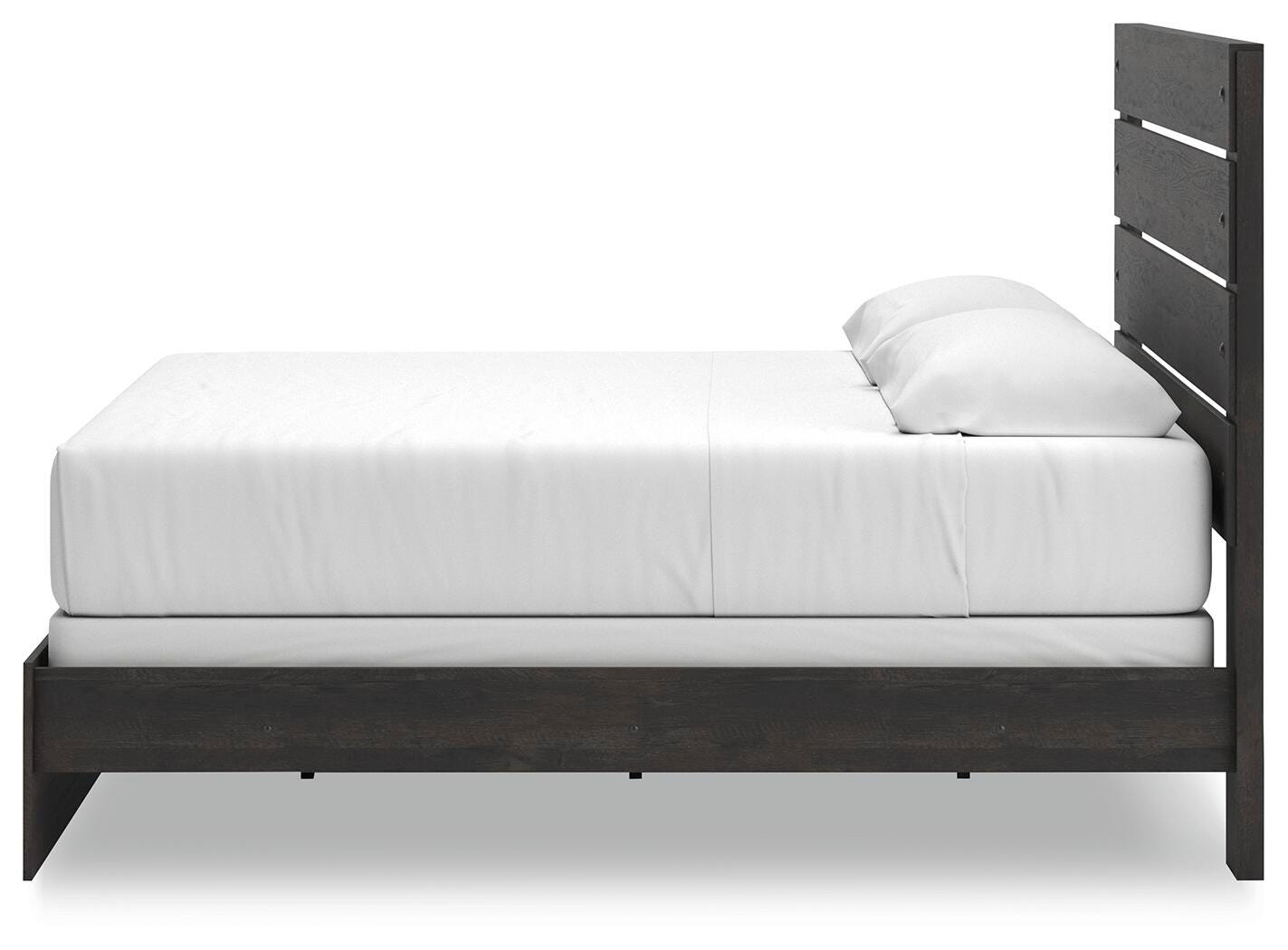 Cama Hollivern
