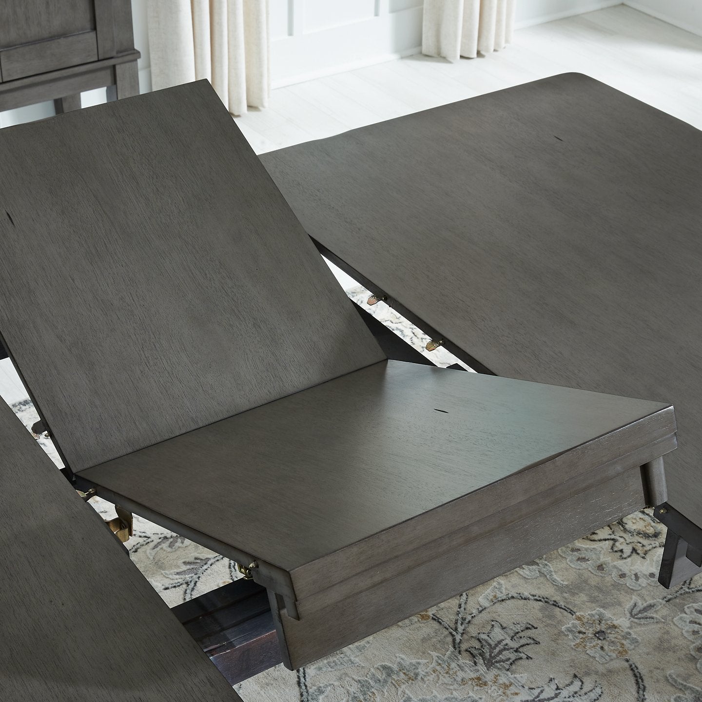 Hallanden Dining Room Set