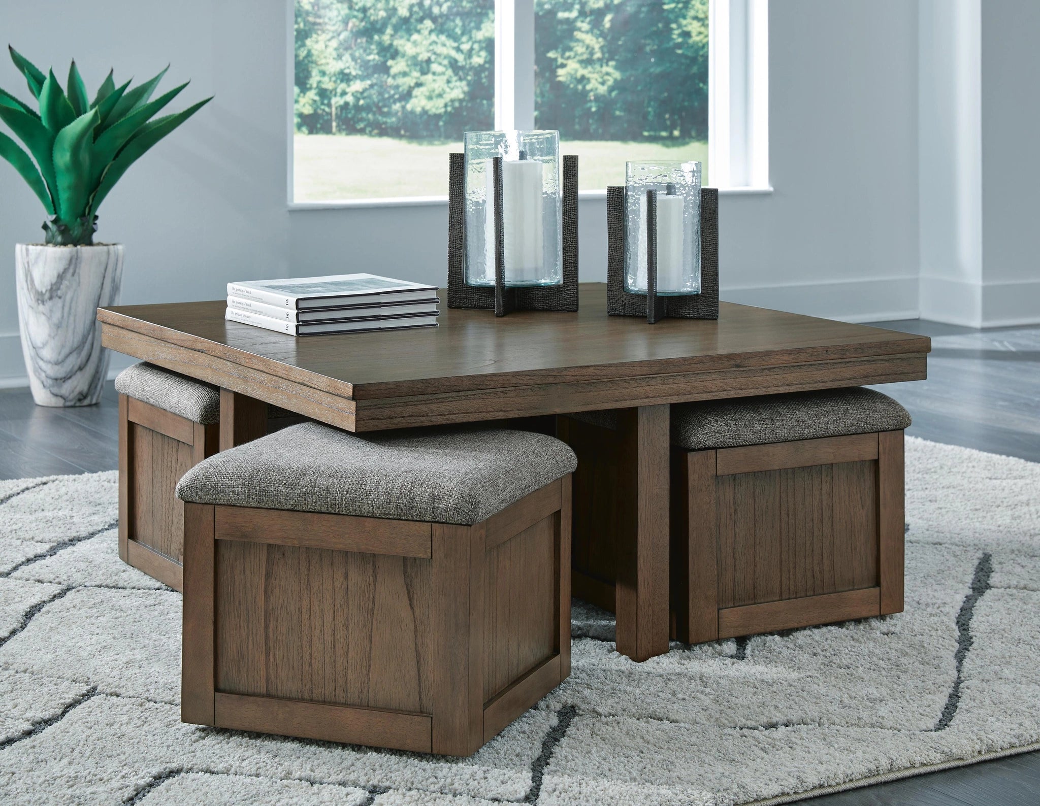 Mesa de centro Boardernest con 4 taburetes
