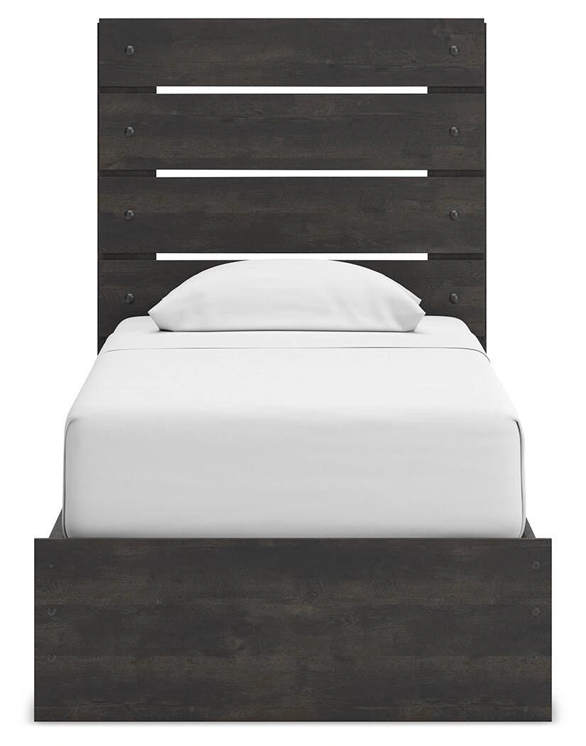 Cama Hollivern