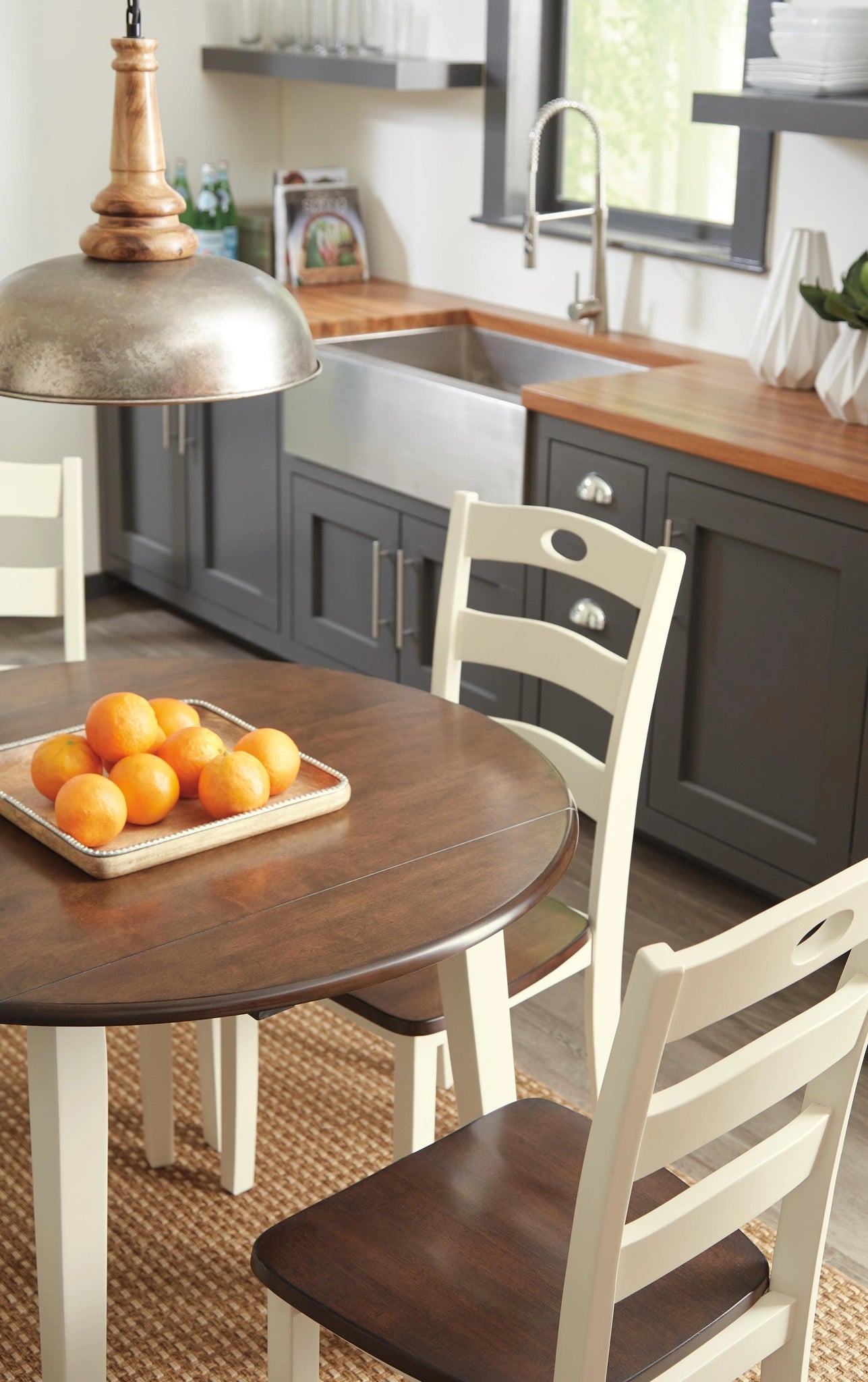 Juego de comedor Woodanville