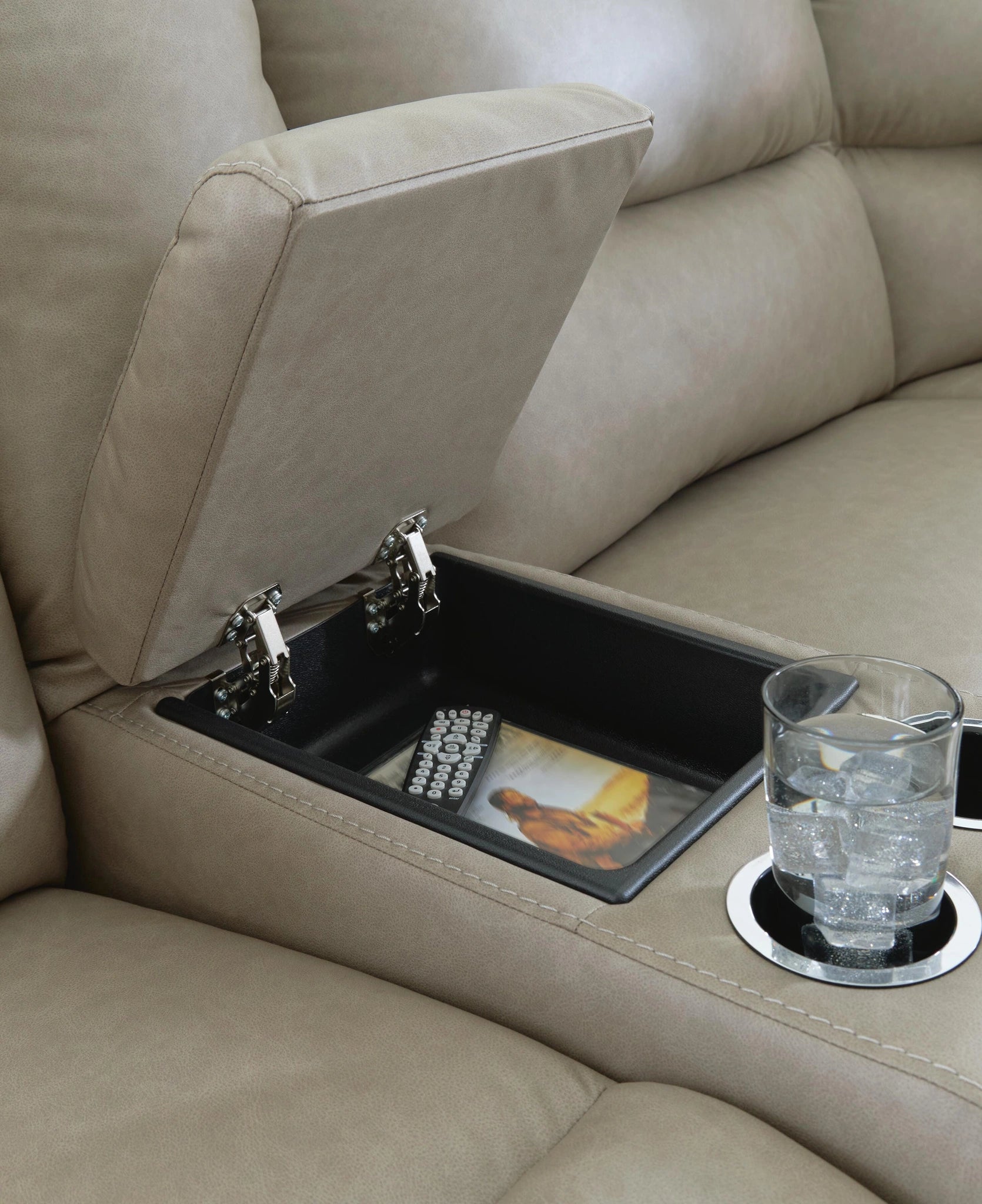 Seccional Reclinable Narwhal Place con Consola de Almacenamiento