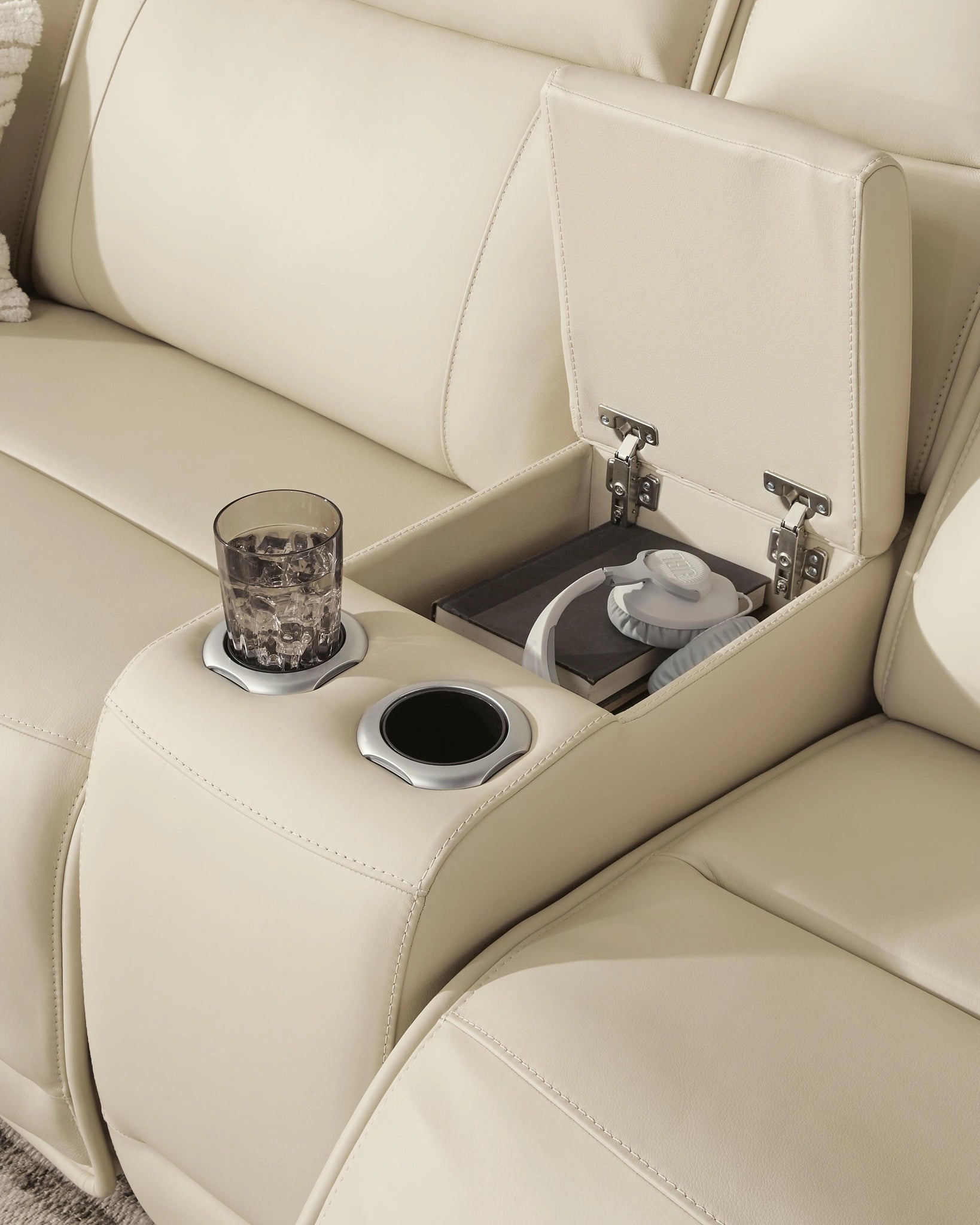 Seccional reclinable Double Deal con consola