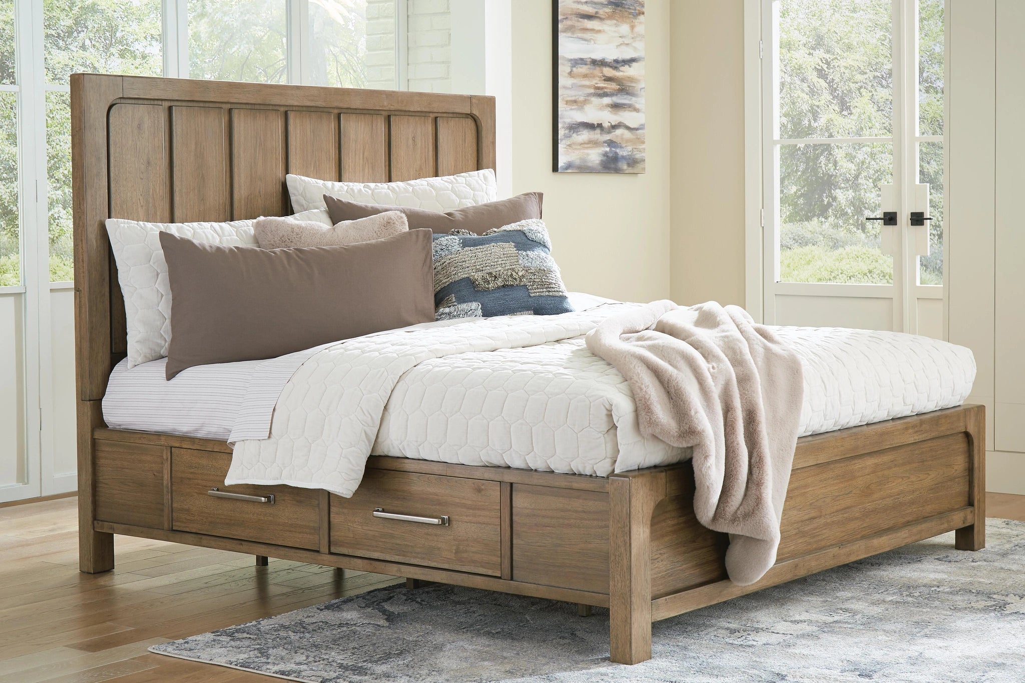 Cama Cabalynn con almacenamiento